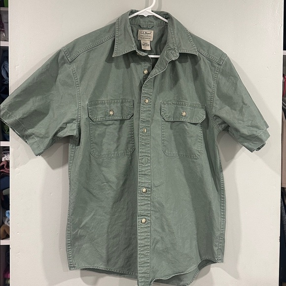 L.L. Bean Other - L.L. Bean Sage Green Men’s Button Down Short Sleeve Size Medium